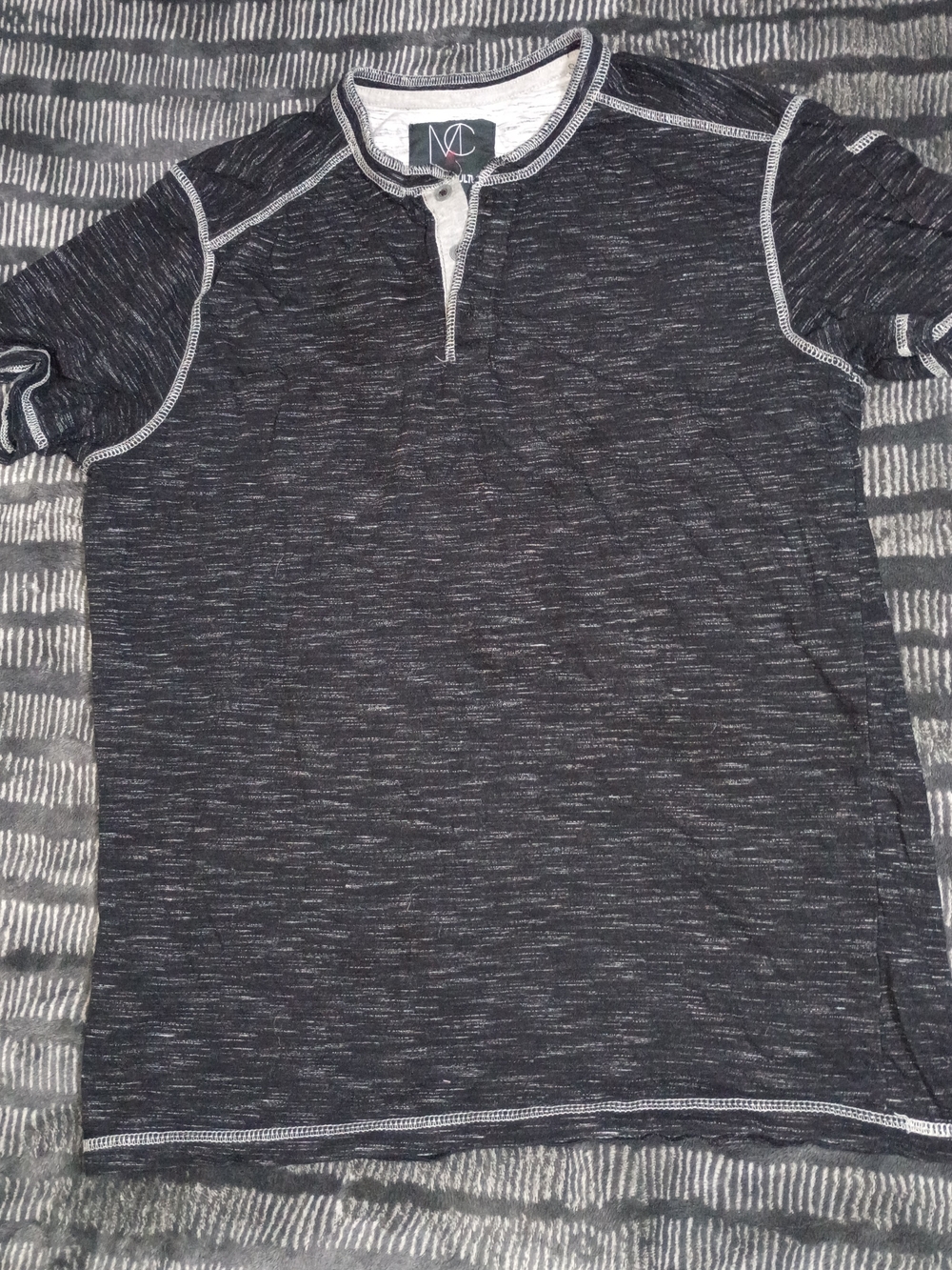 Modern Culture Men's Black Gray Short Sleeve Henley Tee Sz L